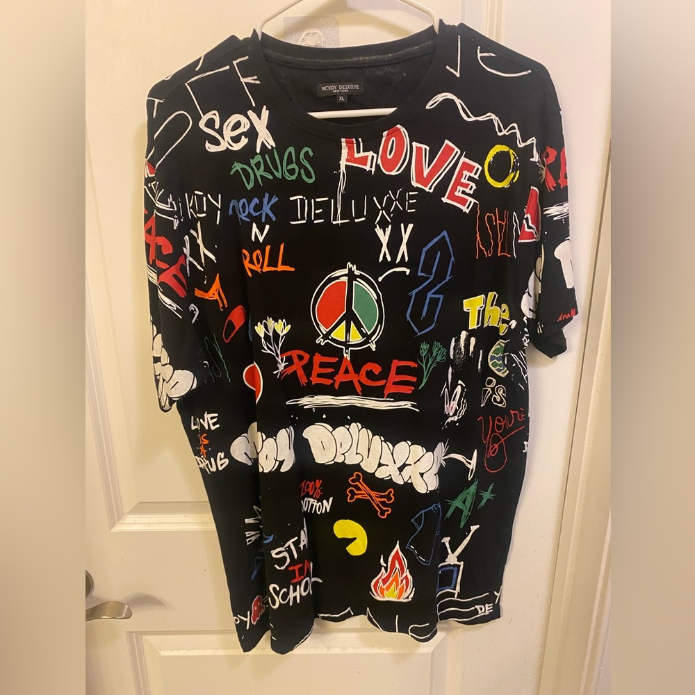 Mckoy Deluxxe New York Short Sleeve- Graffiti